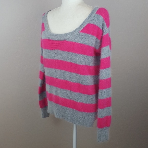 MODA‎ International - Pink & Gray Angora Sweater - Picture 2 of 6